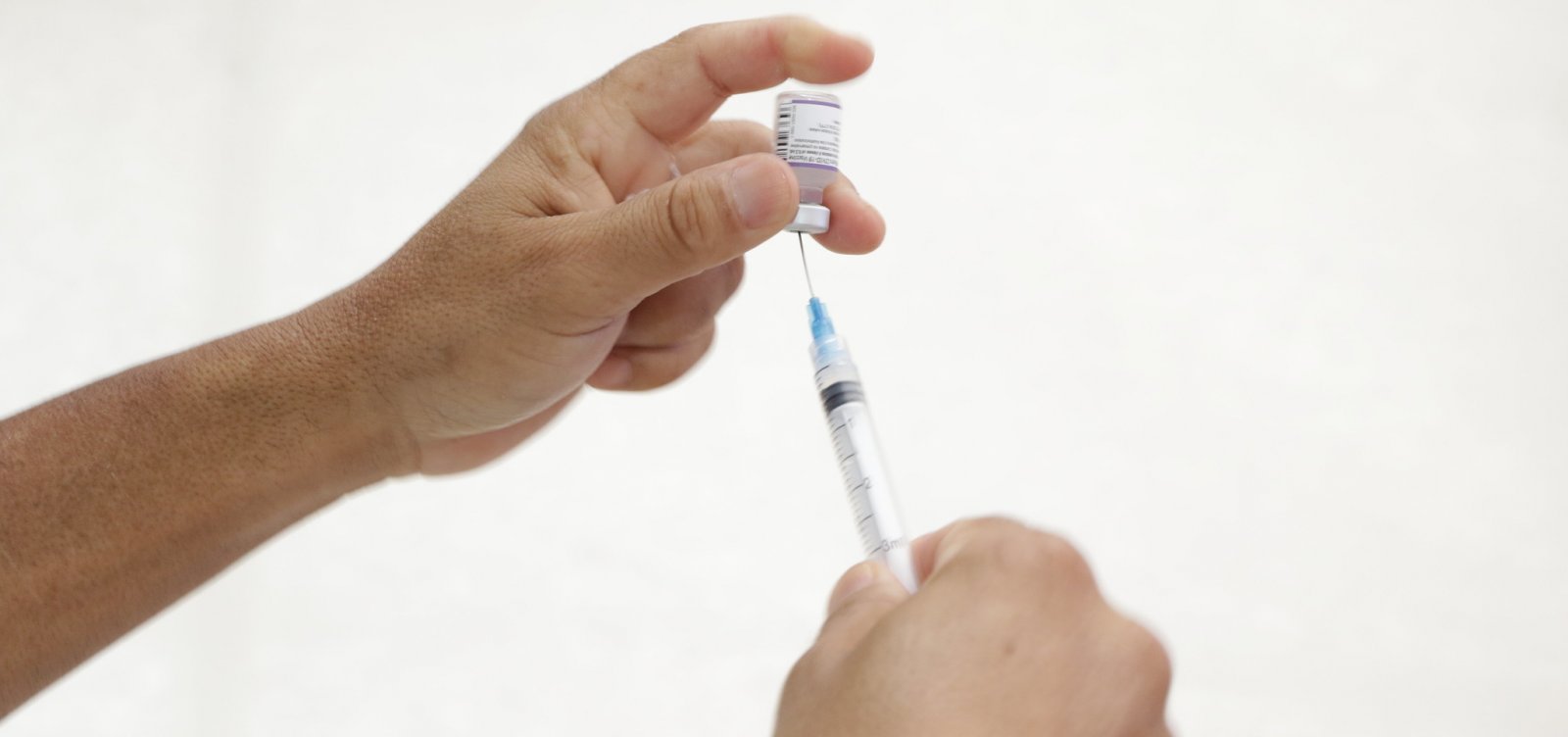 Salvador tem mais de 530 mil faltosos com 3&ordf; dose em atraso  