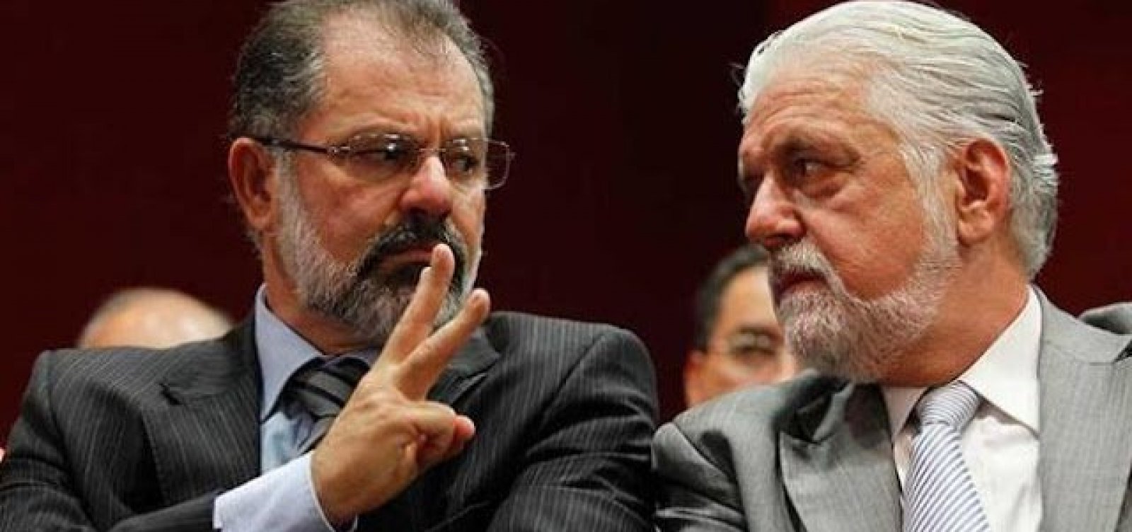 Wagner confirma saída de Marcelo Nilo da base petista