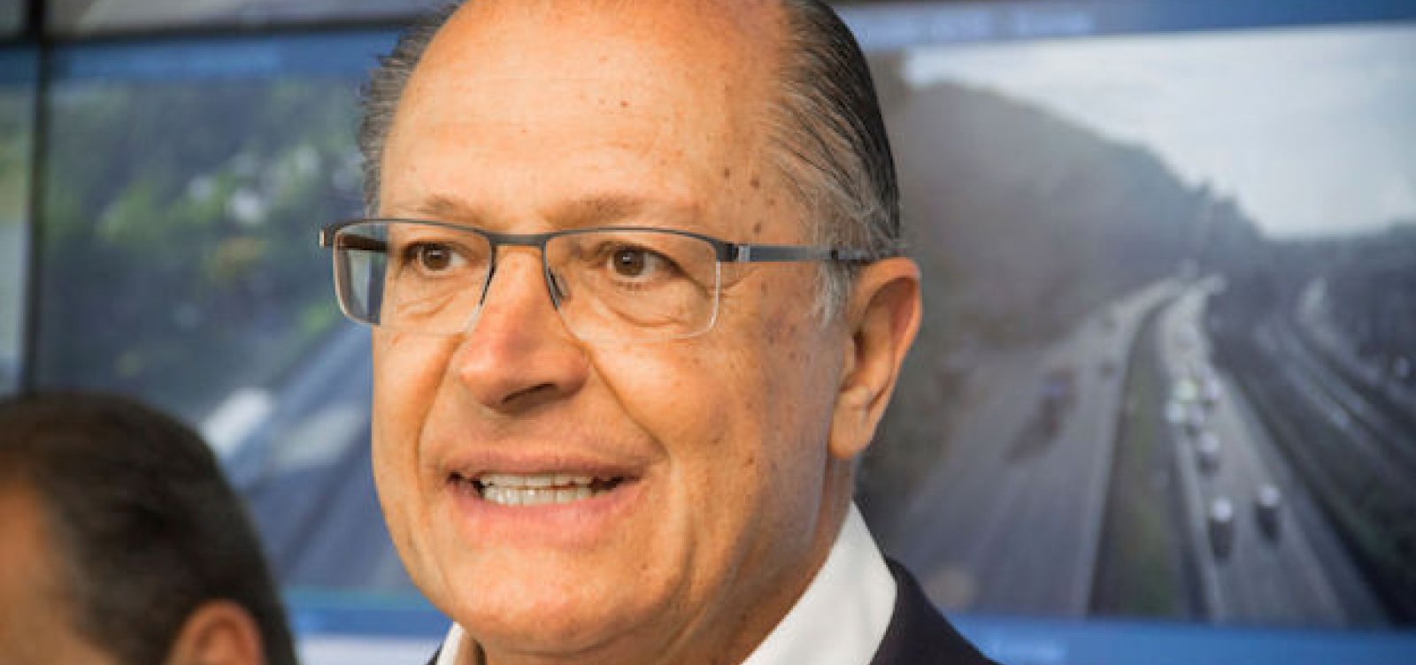 Alckmin adere a tendência nas redes e assume apelido de 'Chuchu' em vídeo