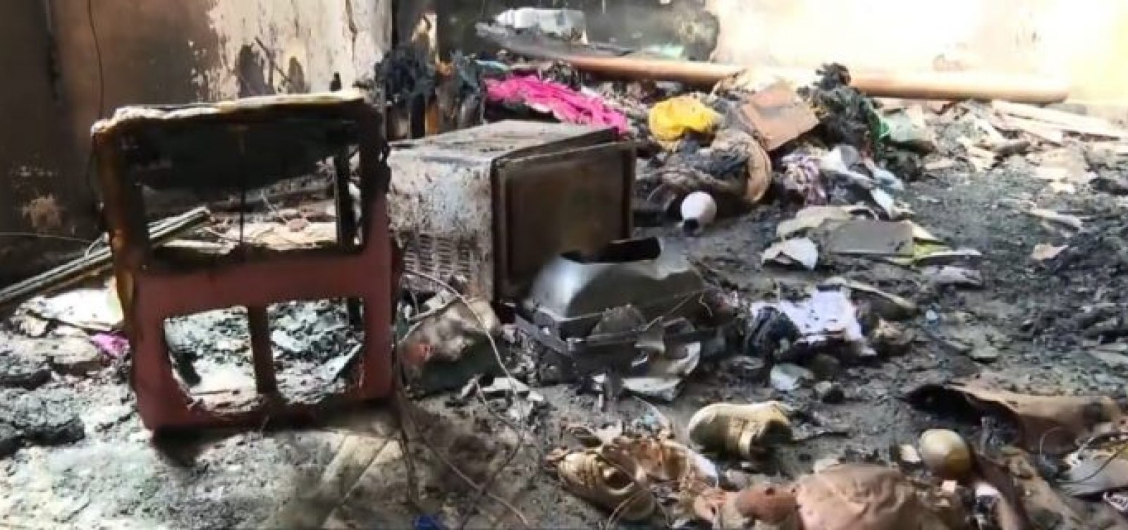 Após ser deixada sozinha, criança de dois anos morre em incêndio em apartamento no interior da Bahia 