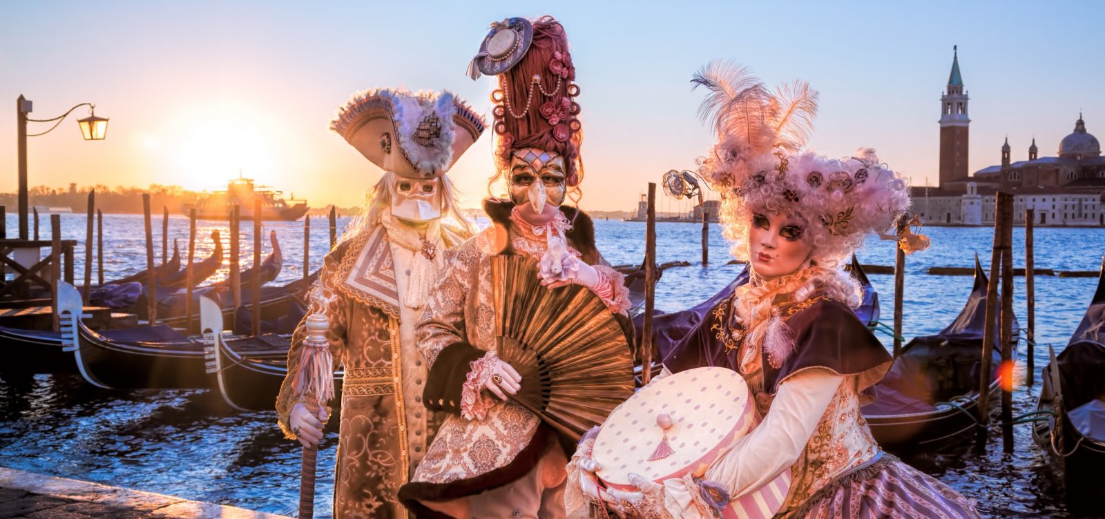 Carnaval de Veneza é retomado após dois anos sem festa