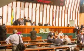 Dez deputados baianos prolongam recesso e faltam primeira sessão do ano na Alba