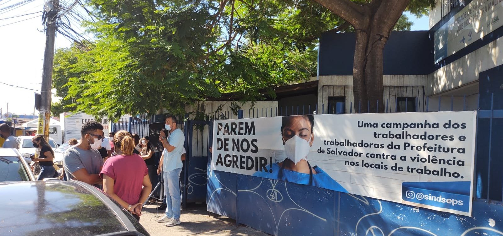 Após pedrada contra funcionário, servidores realizam ato na USF São Cristóvão; veja vídeo