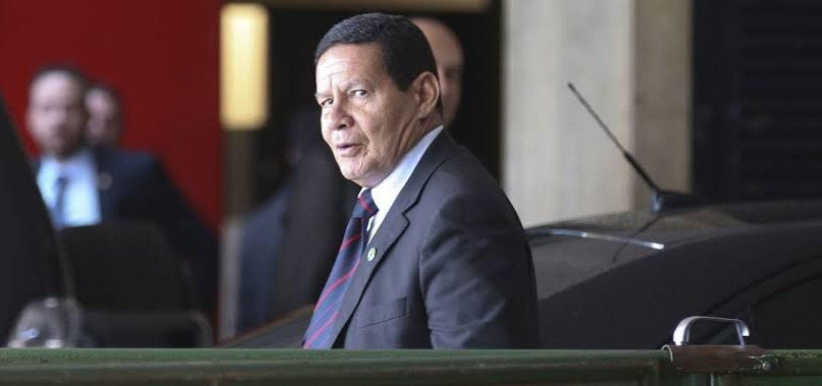 Brasil não deve reconhecer independência de separatistas pró-Rússia na Ucrânia, diz Mourão