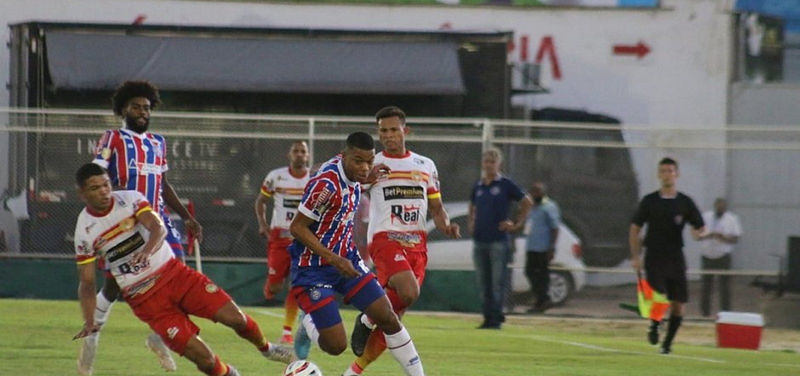 Bahia &eacute; derrotado por Juazeirense e perde chance de entrar no G4 do Baian&atilde;o