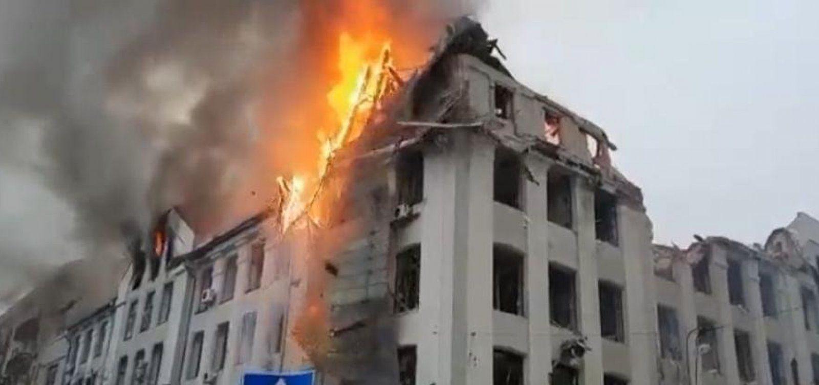 Kharkiv é bombardeada pelo segundo dia consecutivo; ao menos 20 pessoas morreram