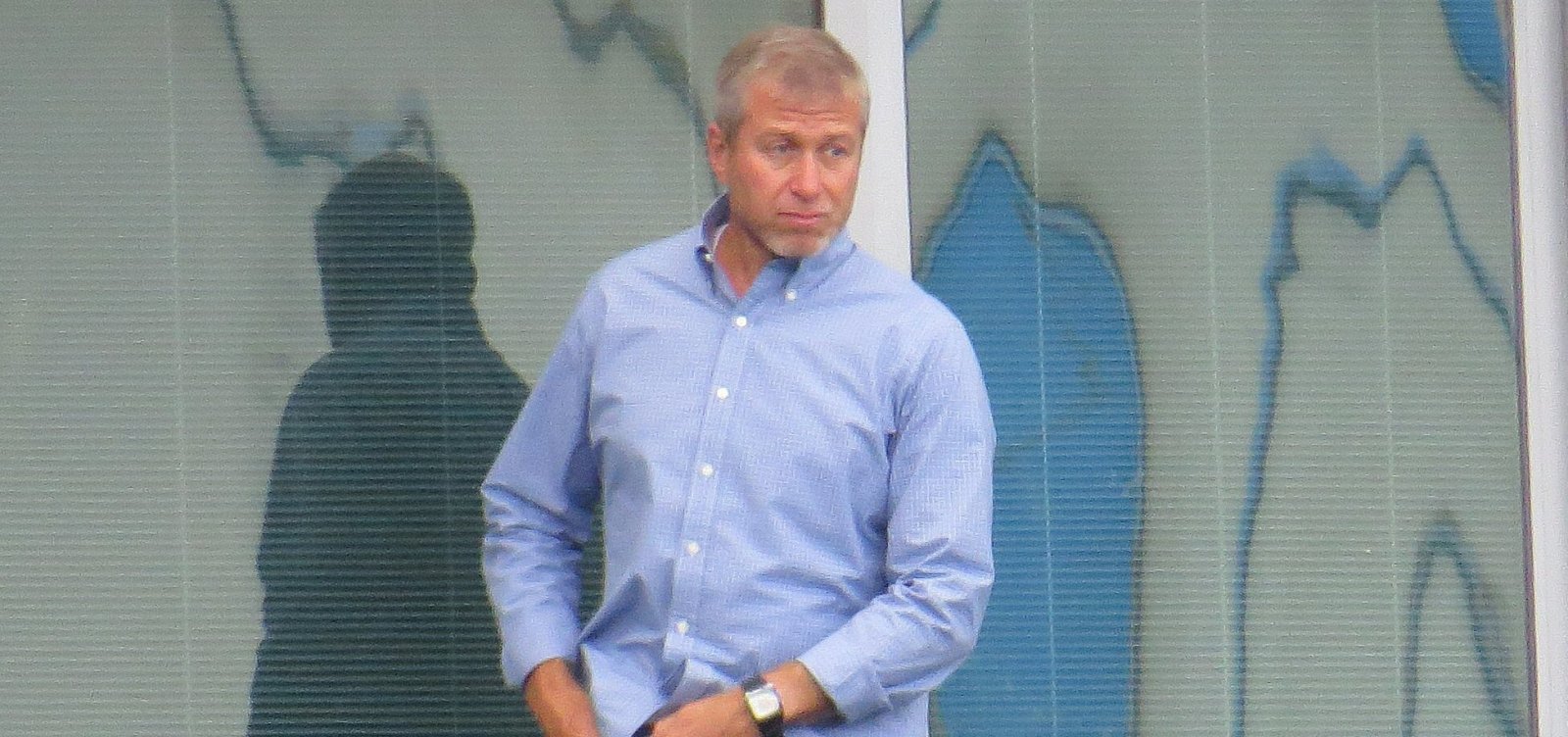 Dono do Chelsea, empresário russo Roman Abramovich decide vender clube