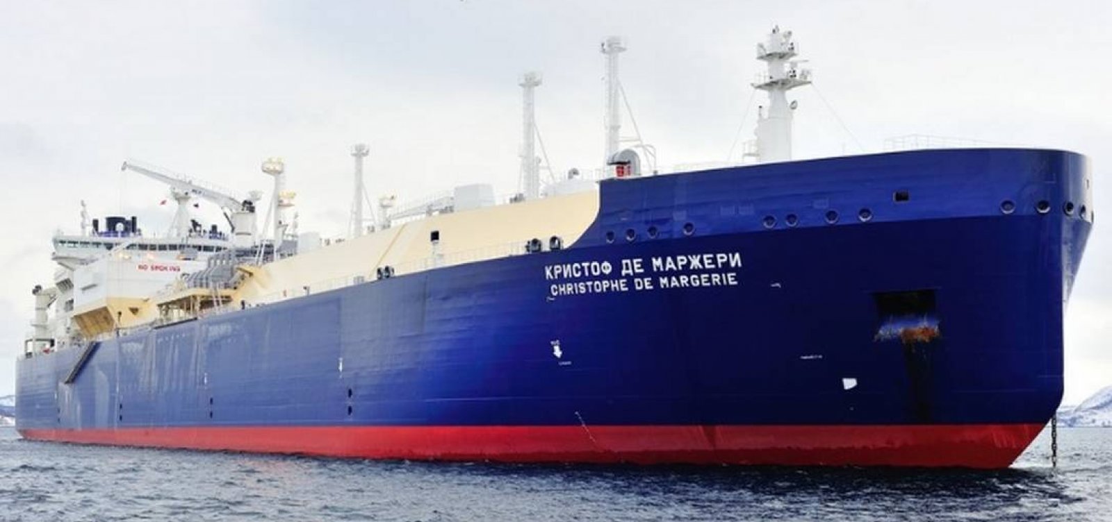 Com petr&oacute;leo russo sob san&ccedil;&atilde;o, navios-tanques do pa&iacute;s ficam sem rumo no oceano h&aacute; mais de uma semana