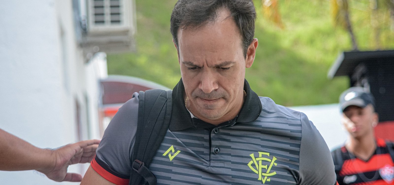 Vitória demite Dado Cavalcanti no dia seguinte à eliminação no Baiano