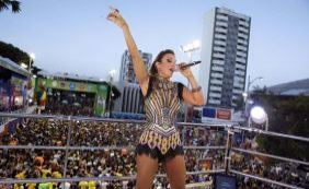 Ivete arrasta multidão com trio sem cordas no Carnaval de Salvador