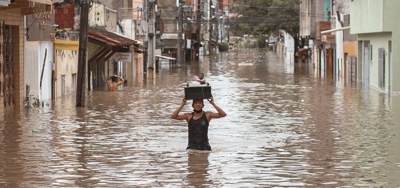90 dias após temporal na Bahia, sobreviventes lutam contra traumas e descaso do poder público