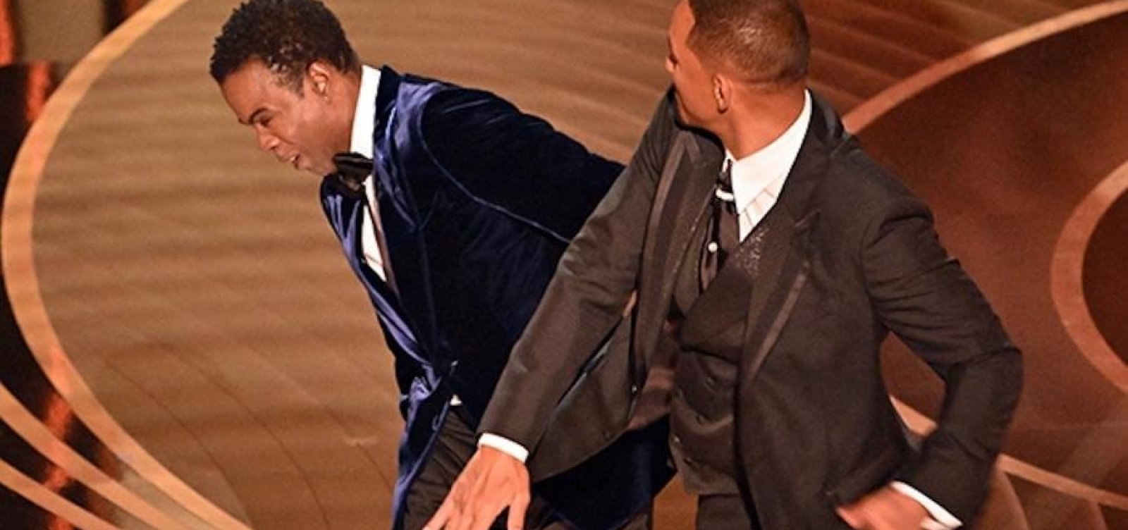 Academia afasta Will Smith do Oscar por 10 anos; Chris Rock é elogiado por manter compostura
