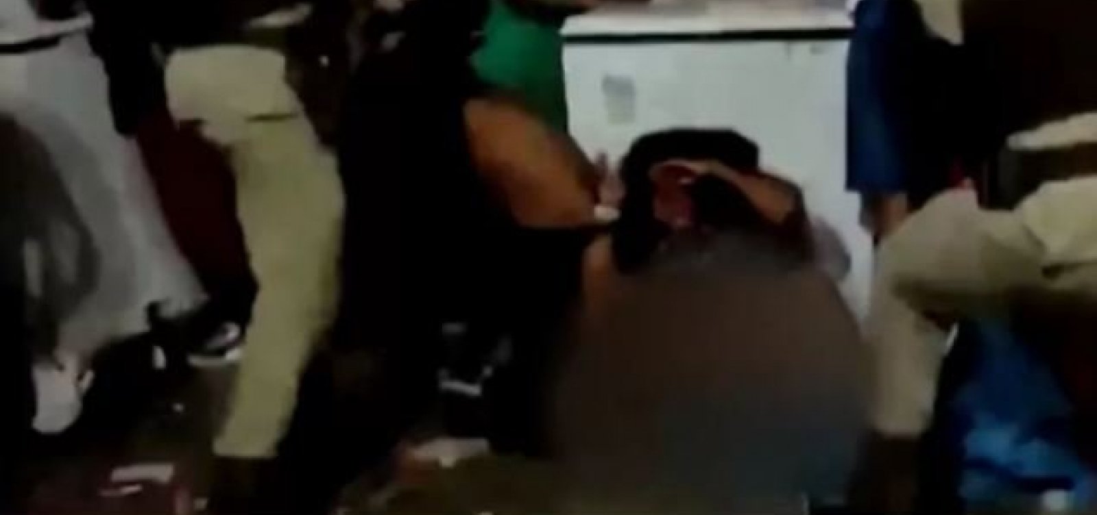 Indígena é internada após ser agredida por policiais em festa; PM investiga