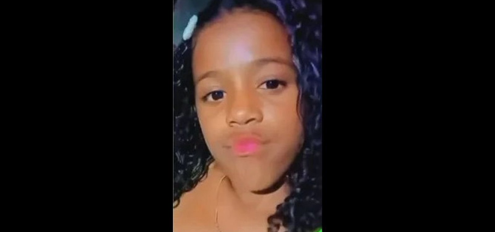 Morre menina de 11 anos atropelada por carro aleg&oacute;rico na sa&iacute;da da Sapuca&iacute;, no Rio de Janeiro