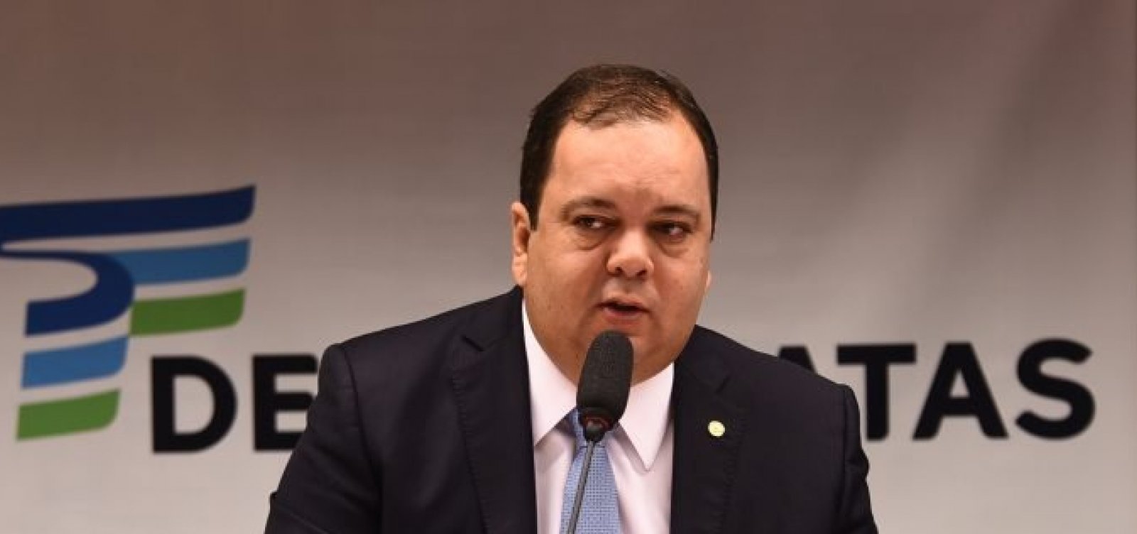 Elmar Nascimento articula para evitar que Bolsonaro perca votos para 3ª via
