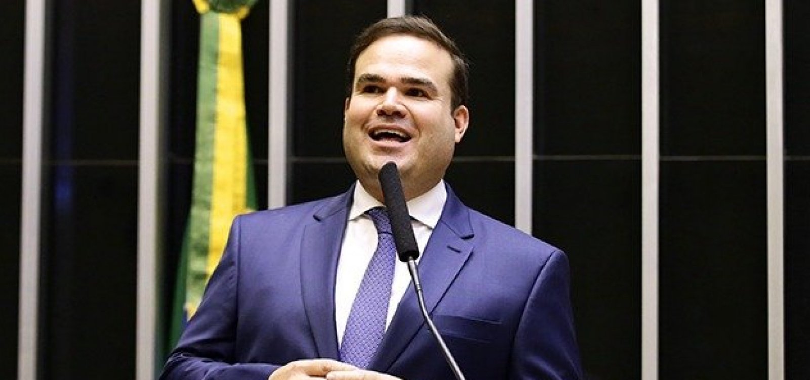 Fiel ao bolsonarismo, Cacá Leão prega independência como pré-candidato ao Senado