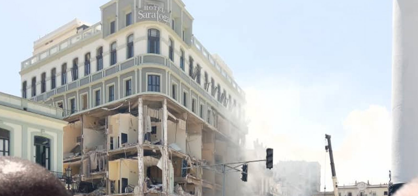 Sobe para 22 número de mortos em explosão de hotel em Havana