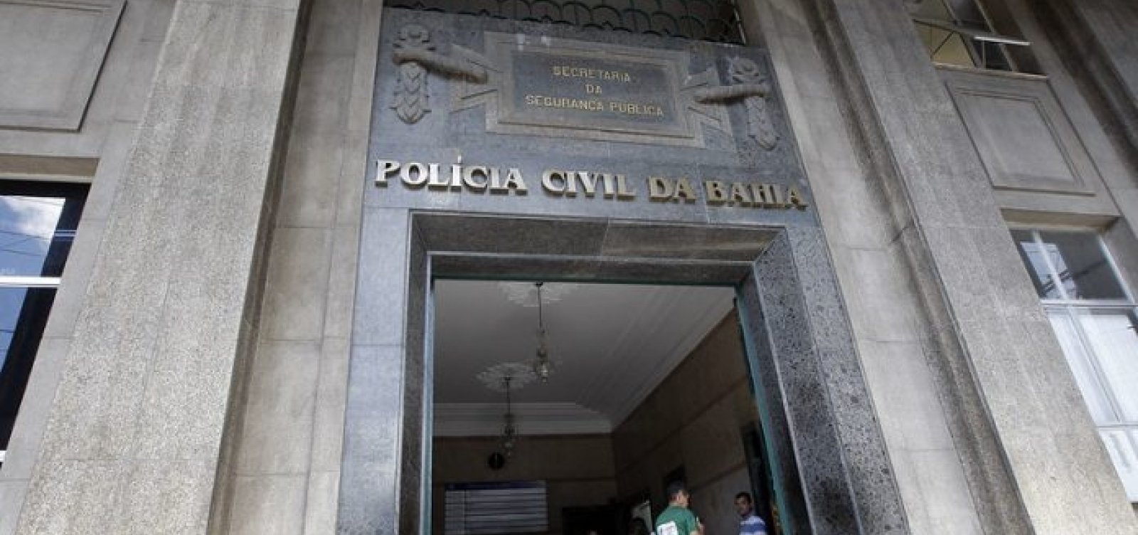 Após onda de assaltos, Polícia Civil afirma que intensificará ações em bares e restaurantes de Salvador
