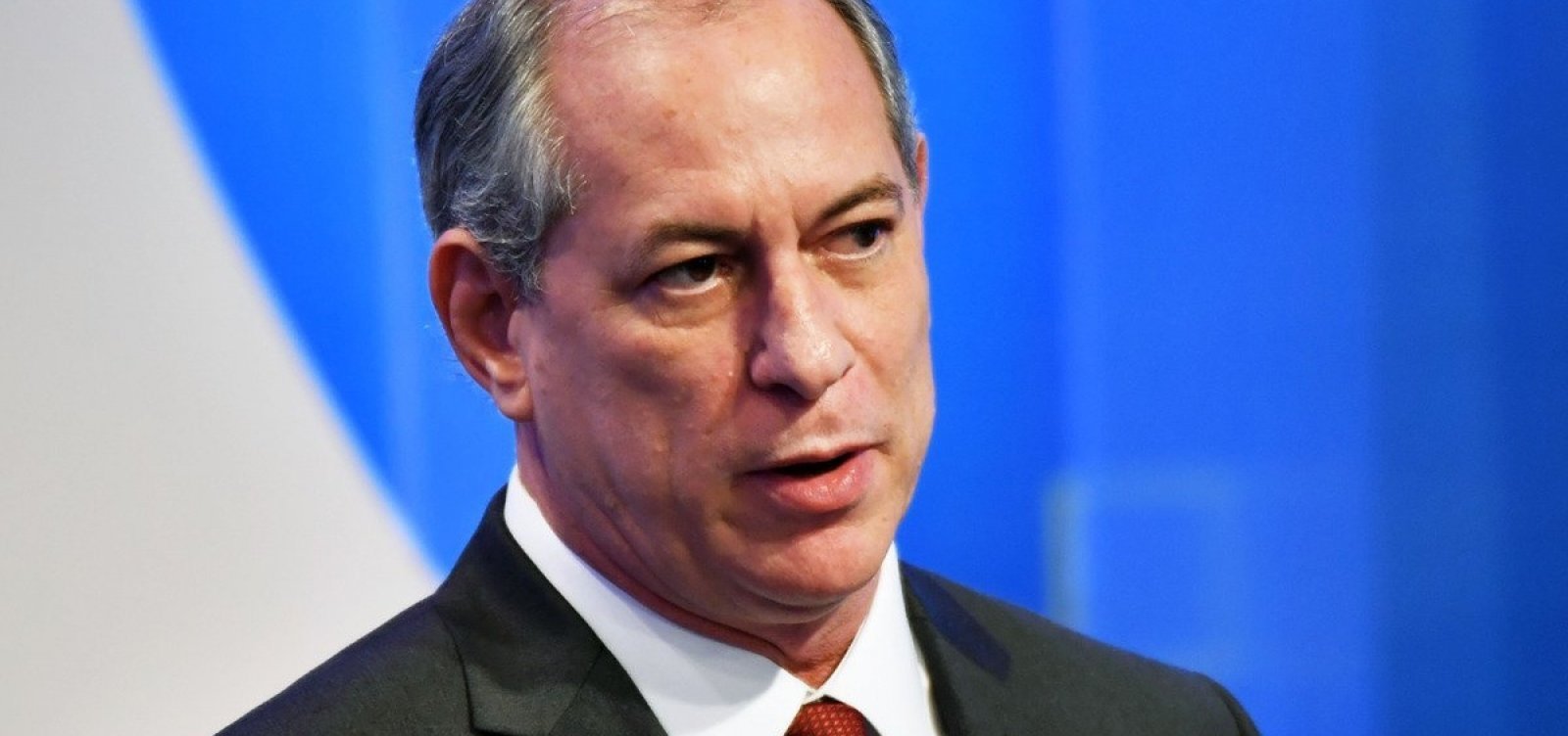 Pré-candidato à presidência, Ciro Gomes é diagnosticado com Covid-19