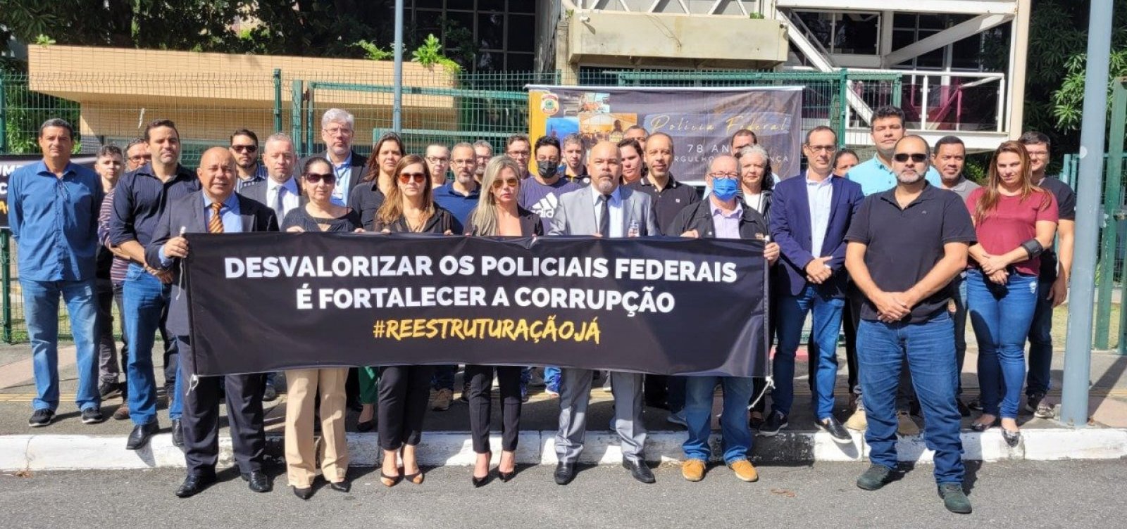 Protesto nacional cobra cumprimento de promessa feita por Bolsonaro à Polícia Federal