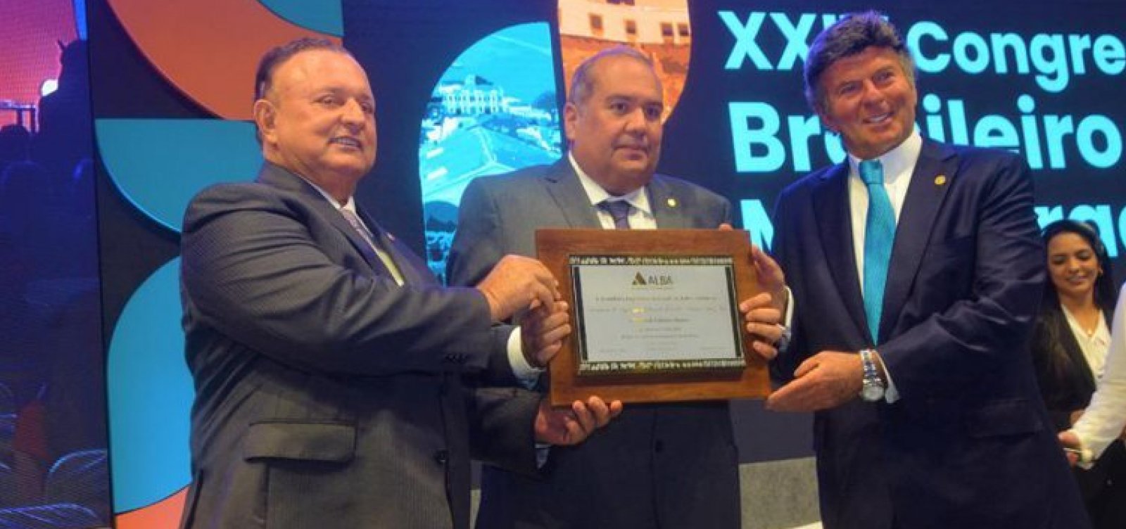 Ministro Luiz Fux recebe título de cidadão baiano em Salvador
