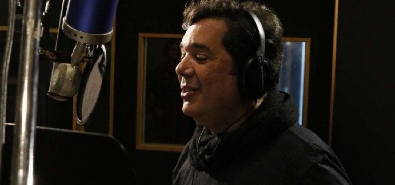 Cantor baiano Luís Martins prepara novo álbum autoral com arranjos do maestro Cristóvão Bastos
