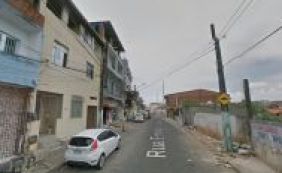 Jovem de 24 anos é baleado por vizinho durante briga por aluguel na Boca do Rio