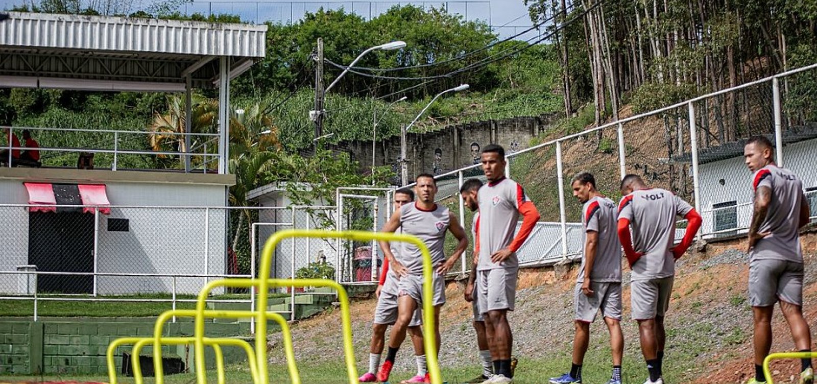 Tentando sair do Z-4 Vitória se prepara para jogo contra Botafogo-PB