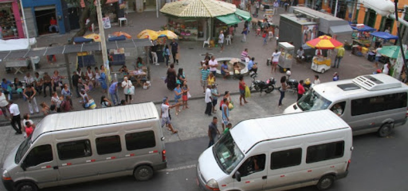 Prefeitura promove operação de combate ao transporte clandestino em Salvador
