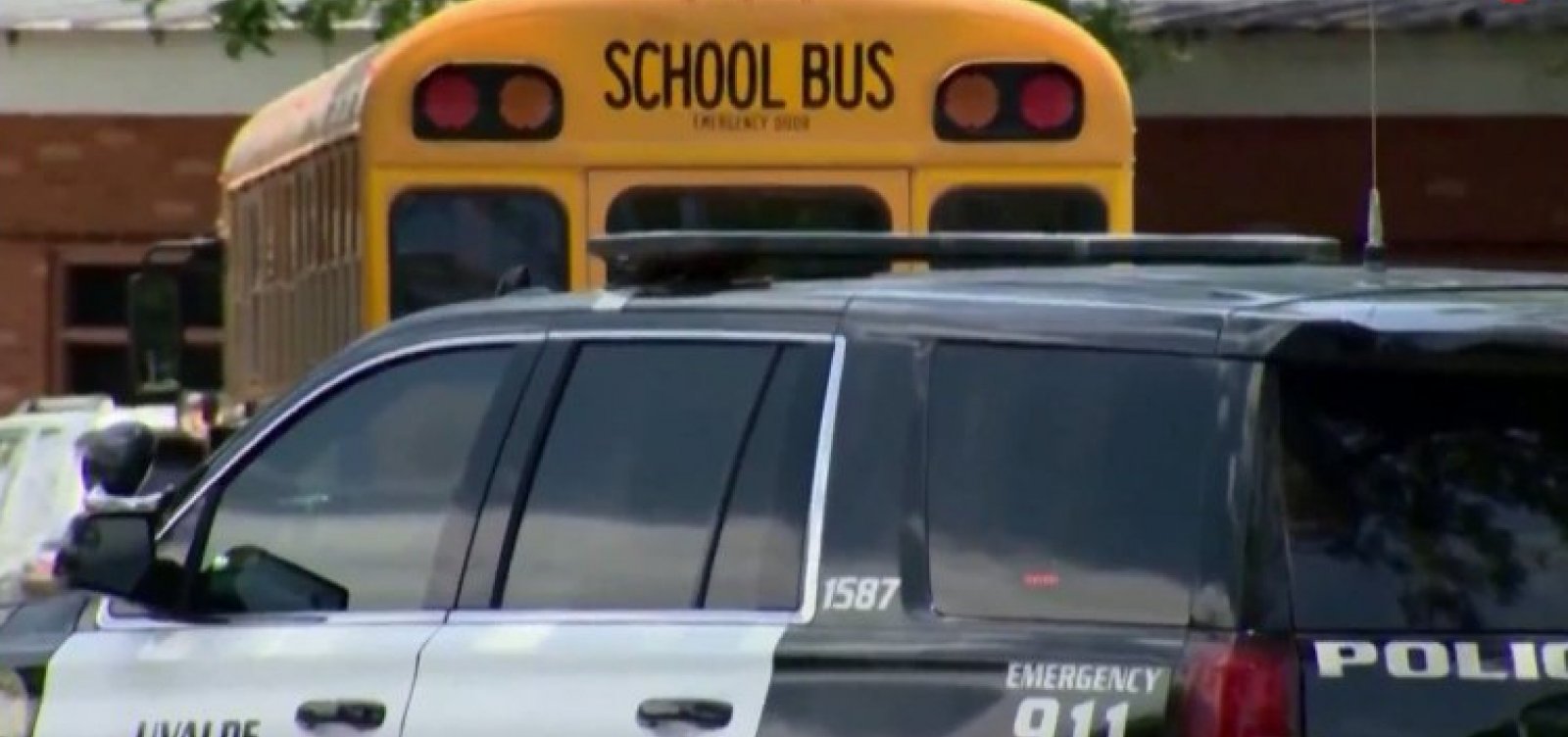 Atirador mata 19 estudantes e dois professores em escola primária no Texas