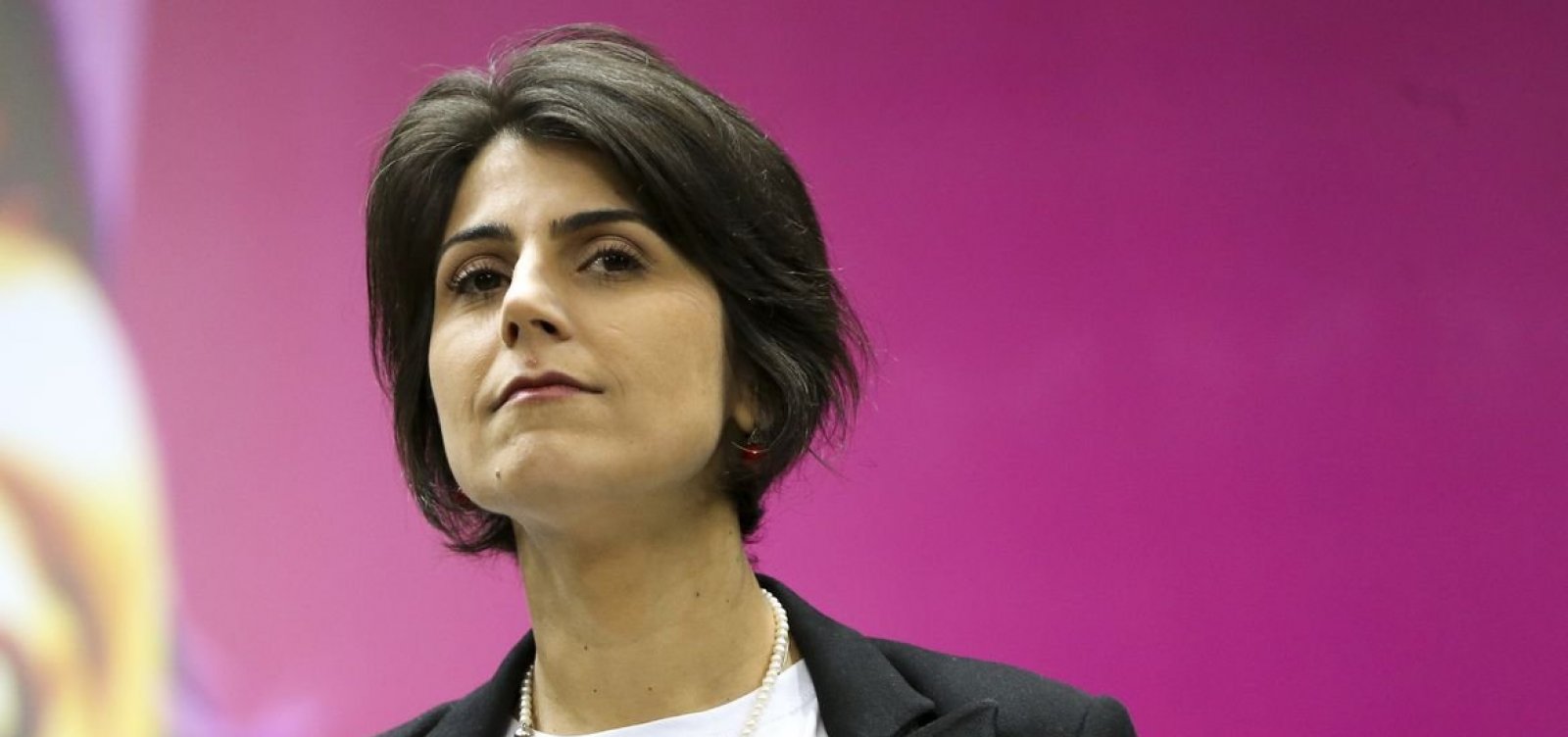 Manuela D'Ávila desiste de concorrer nas eleições de 2022