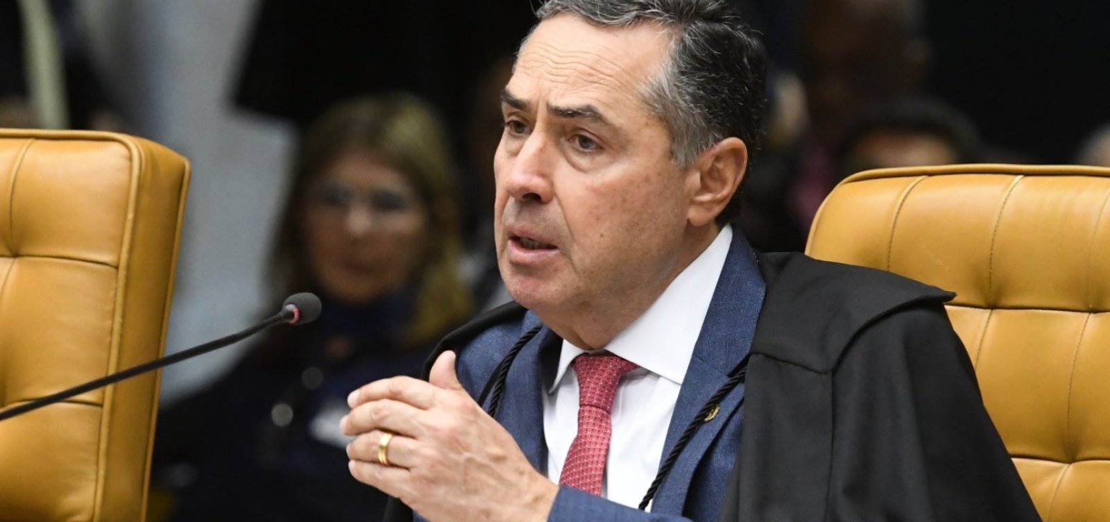 Barroso pede que governo se manifeste sobre violação de direitos dos povos yanomami