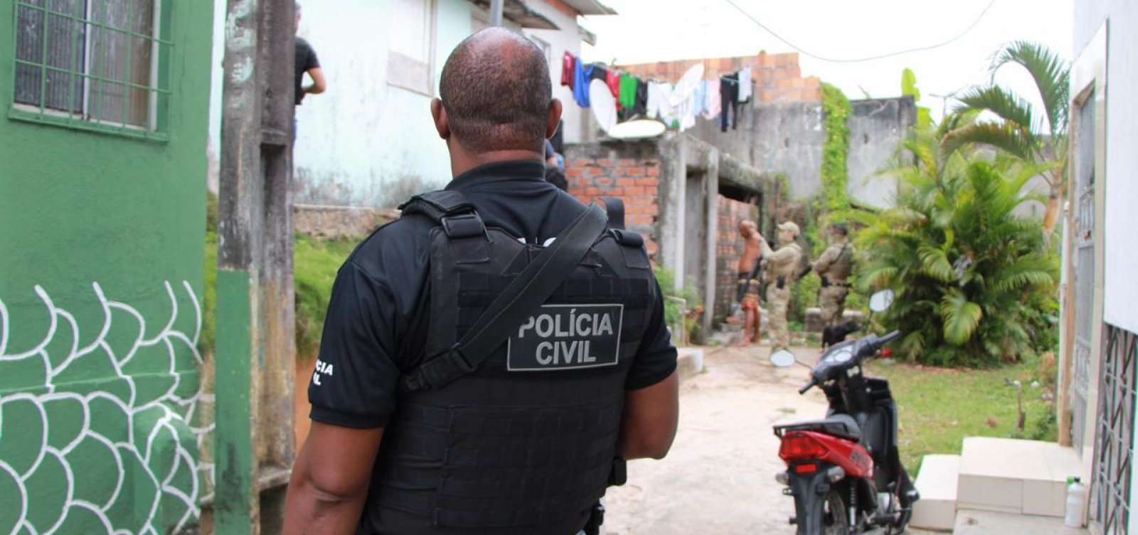 Opera&ccedil;&atilde;o policial cumpre mandados em toda a Bahia 