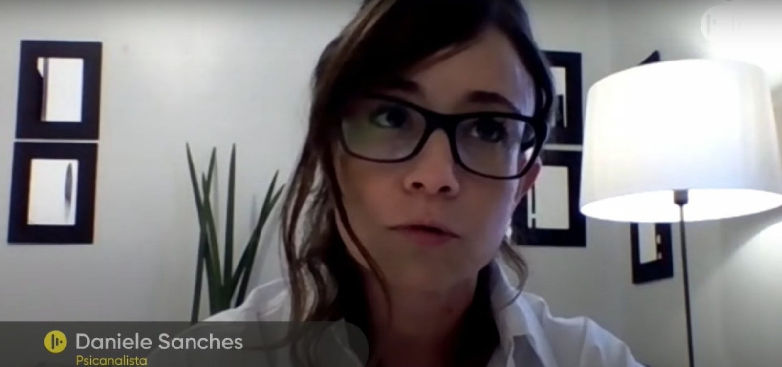 #MetaAColher: Violência contra a mulher tem determinantes históricos e subjetivos, diz psicanalista  