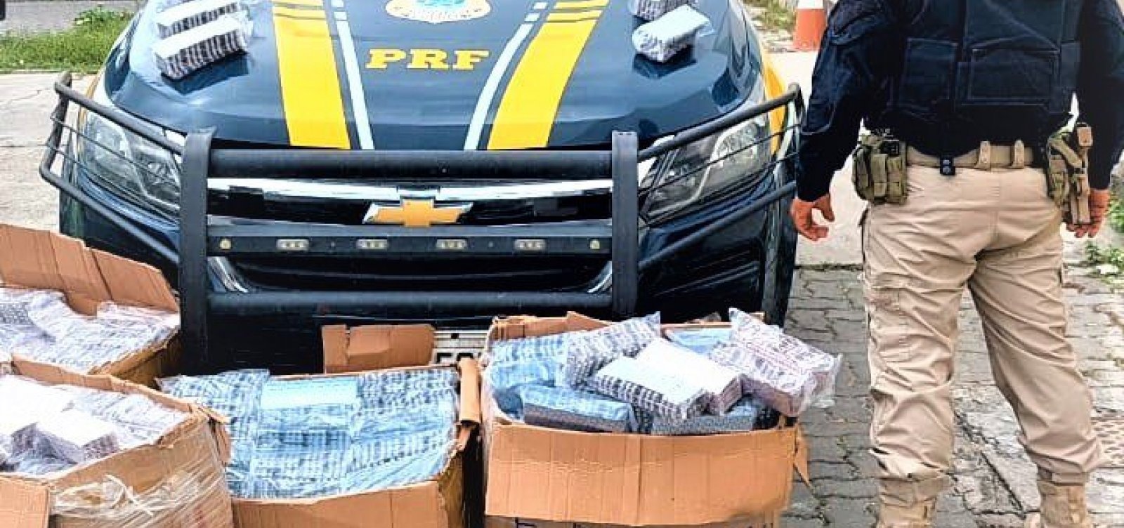 PRF na Bahia realiza maior apreensão de anfetaminas nas rodovias federais do ano