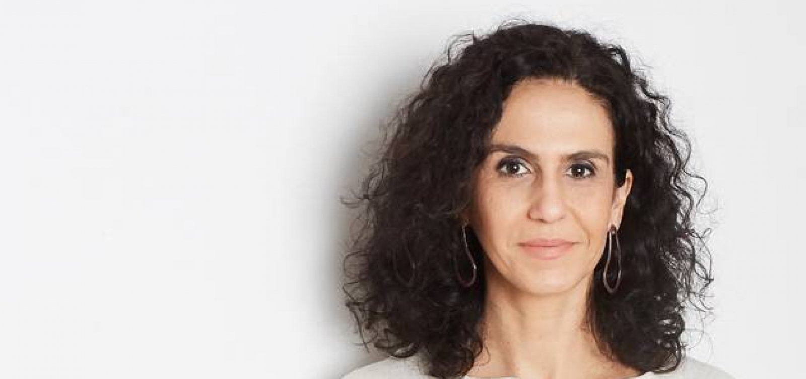 Jornalista Malu Gaspar é entrevistada às 17h na Rádio Metropole