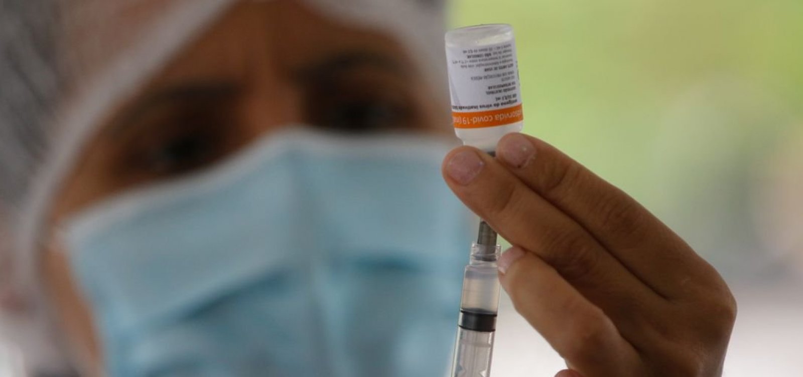 Após aumento de casos de Covid-19, procura pela vacina cresce 225% em Salvador
