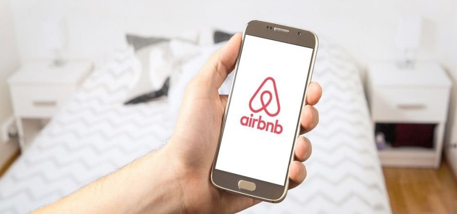 Airbnb anuncia proibição de festas em imóveis da plataforma