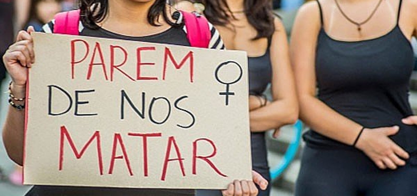 Casos de feminicídios caíram 22,5% na Bahia em 2021, aponta Anuário