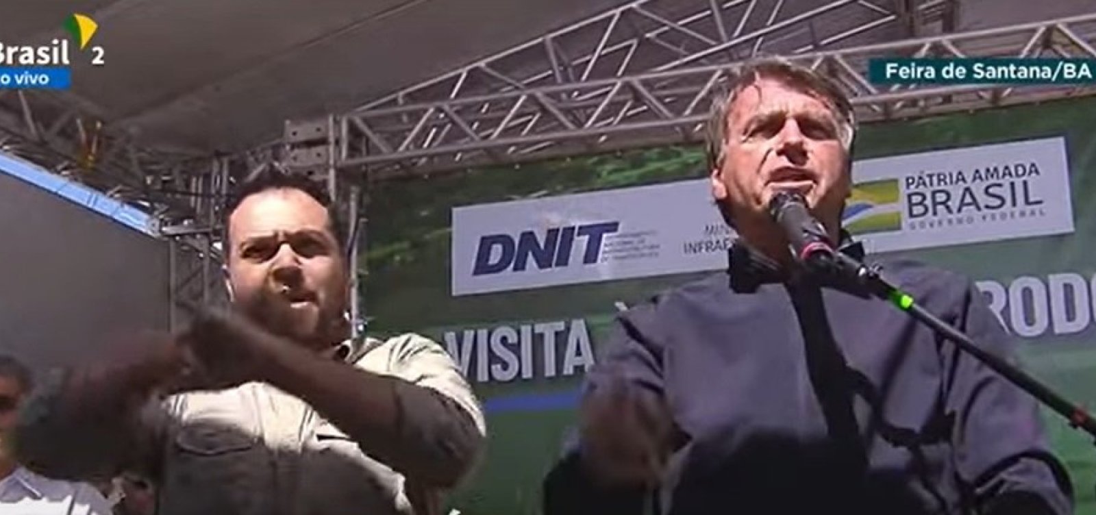 Em Feira, Bolsonaro critica Rui e governadores do Nordeste por ação contra redução do ICMS