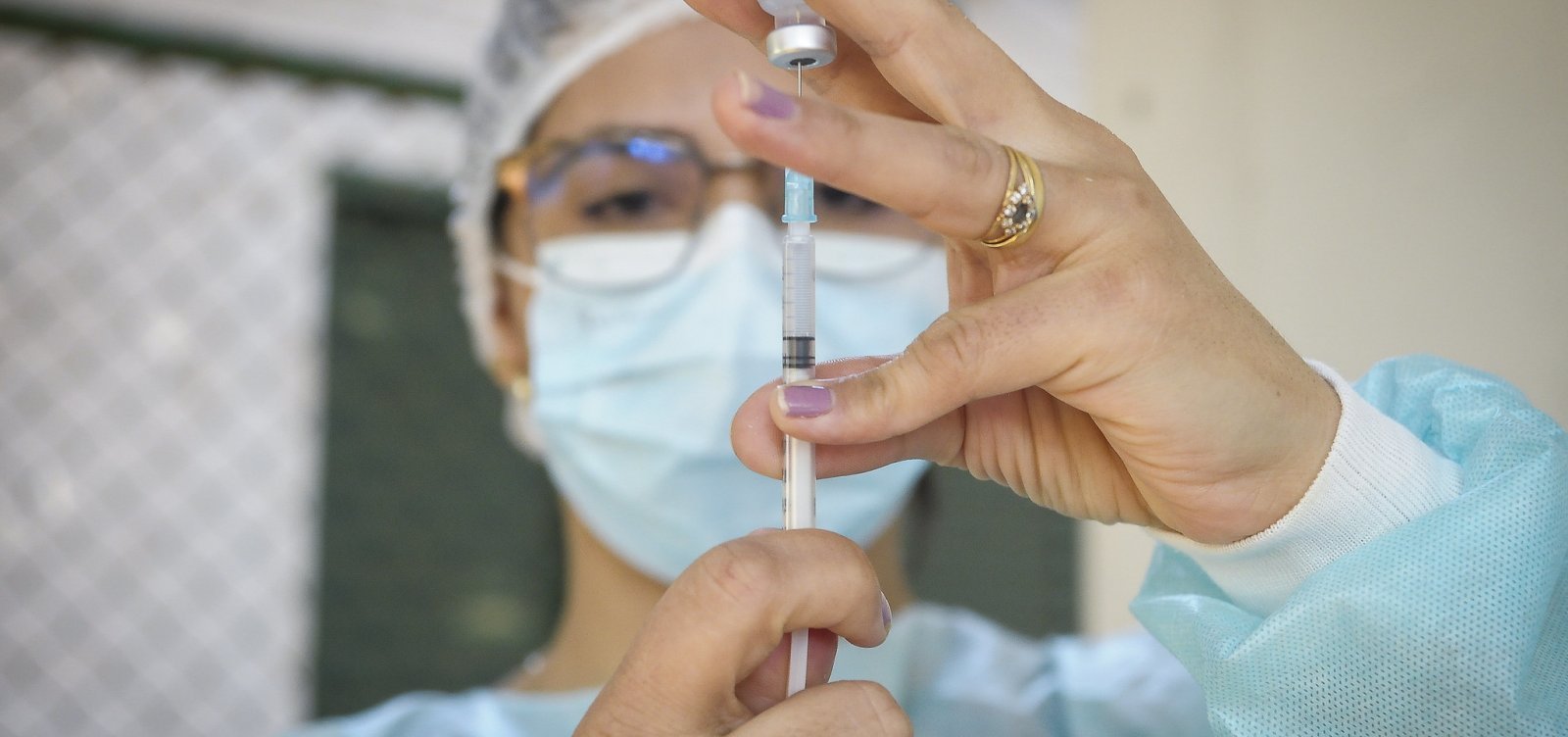 Vacinação contra Covid-19 continua nesta quarta-feira em Salvador; confira esquema