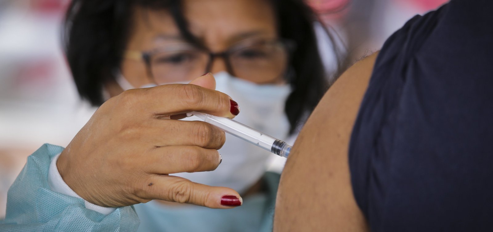 Vacinação contra Covid-19 segue em Salvador nesta terça