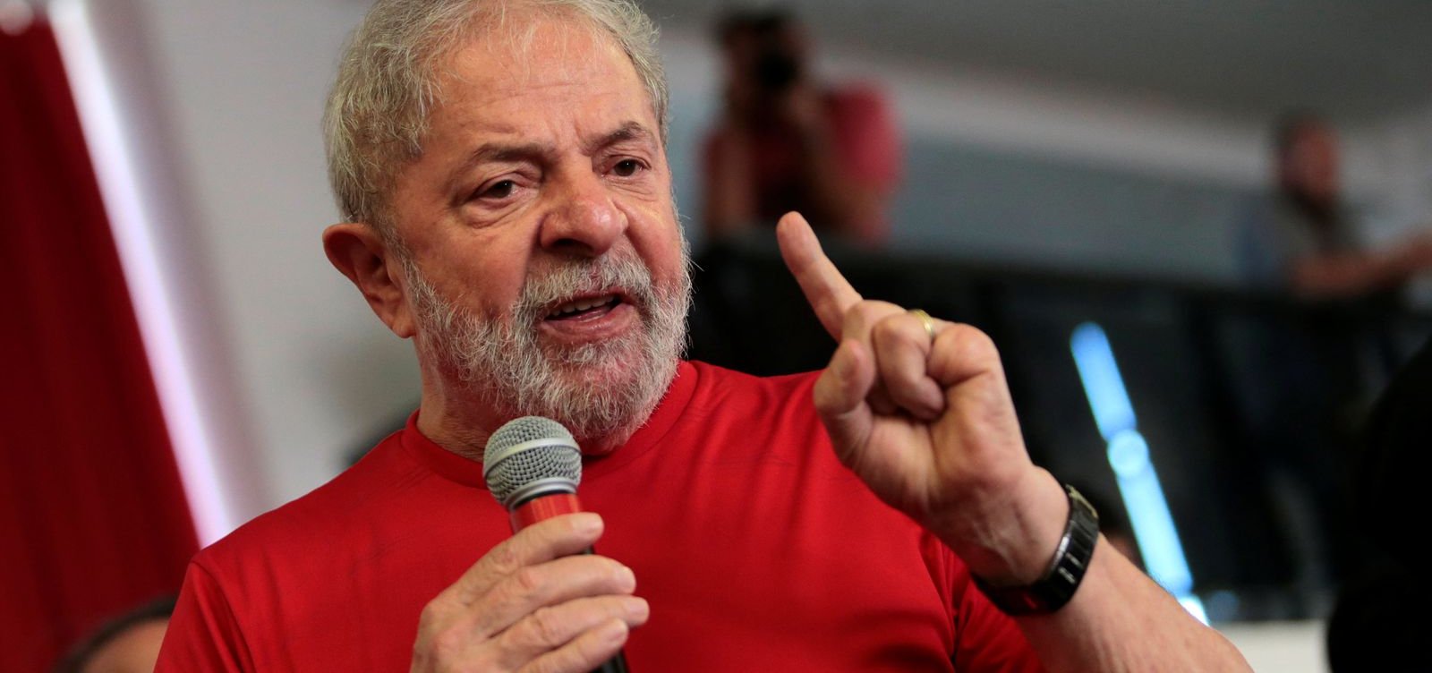 Lula promete manter aux&iacute;lio de R$ 600 se for eleito presidente
