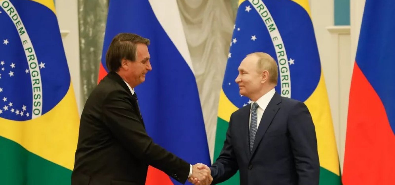 Presidente da Ucr&acirc;nia fala com Bolsonaro sobre san&ccedil;&otilde;es &agrave; R&uacute;ssia