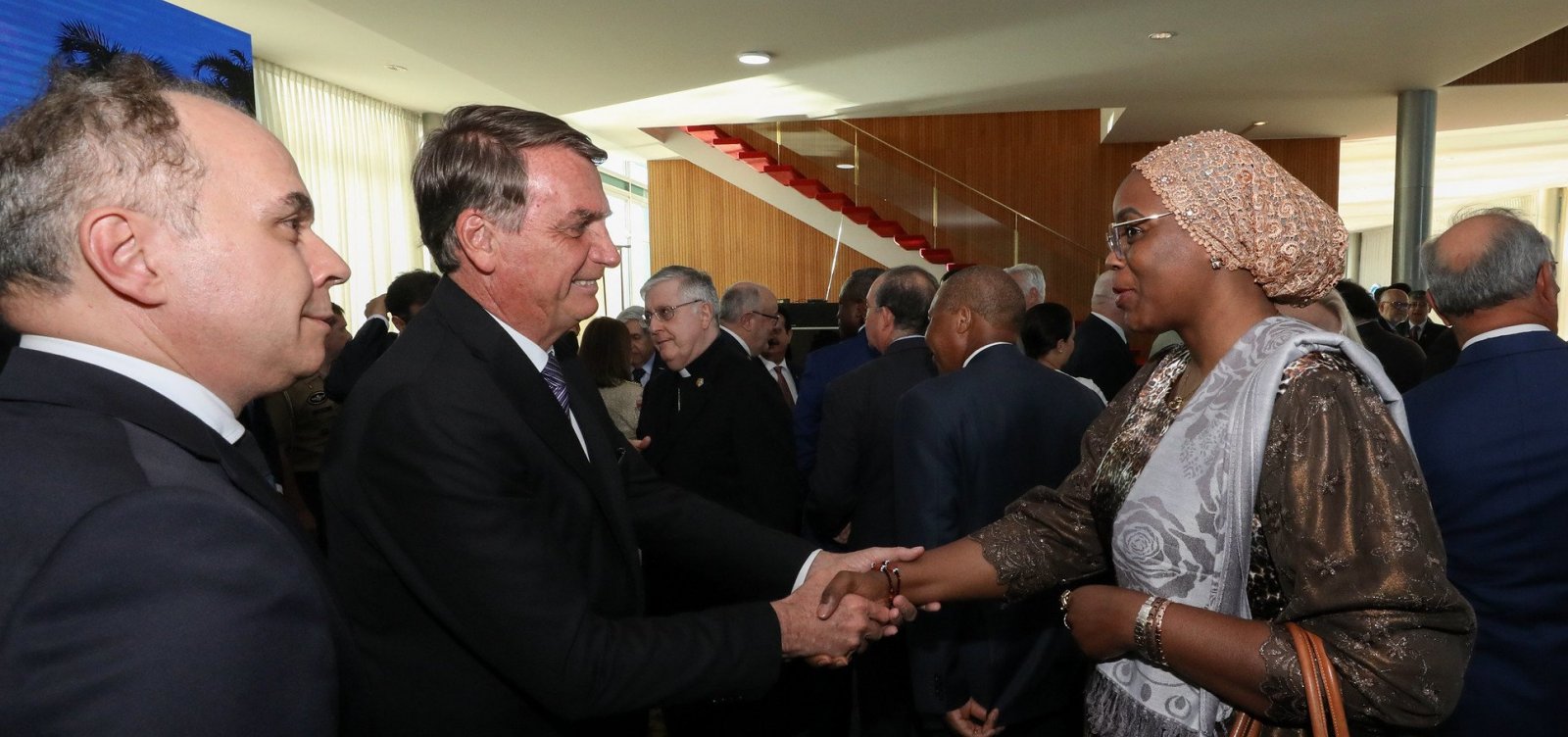Após encontro com embaixadores, imprensa internacional compara Bolsonaro a Trump