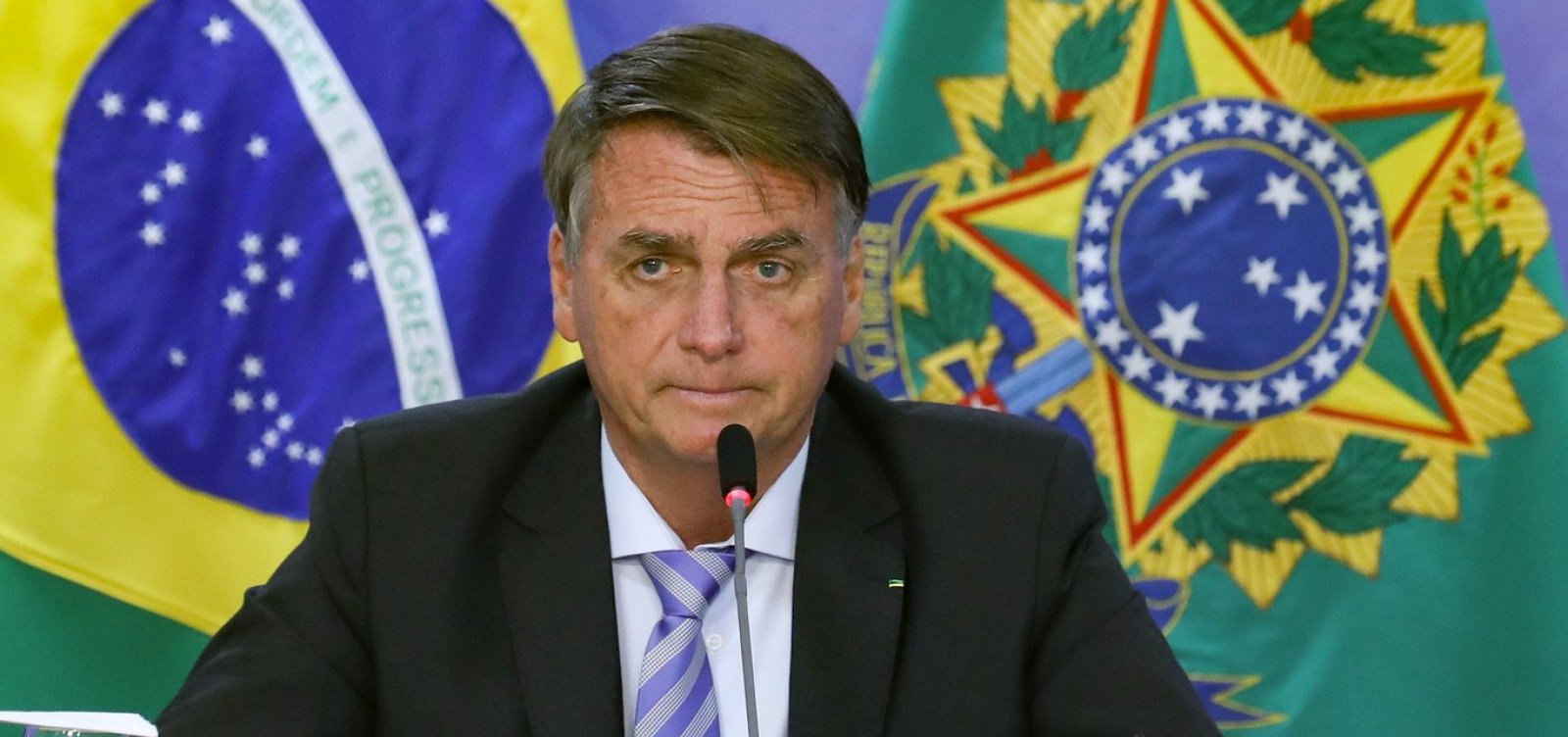 Bolsonaro diz que não vai aderir a sanções contra Rússia, apesar de conversa com Zelensky 
