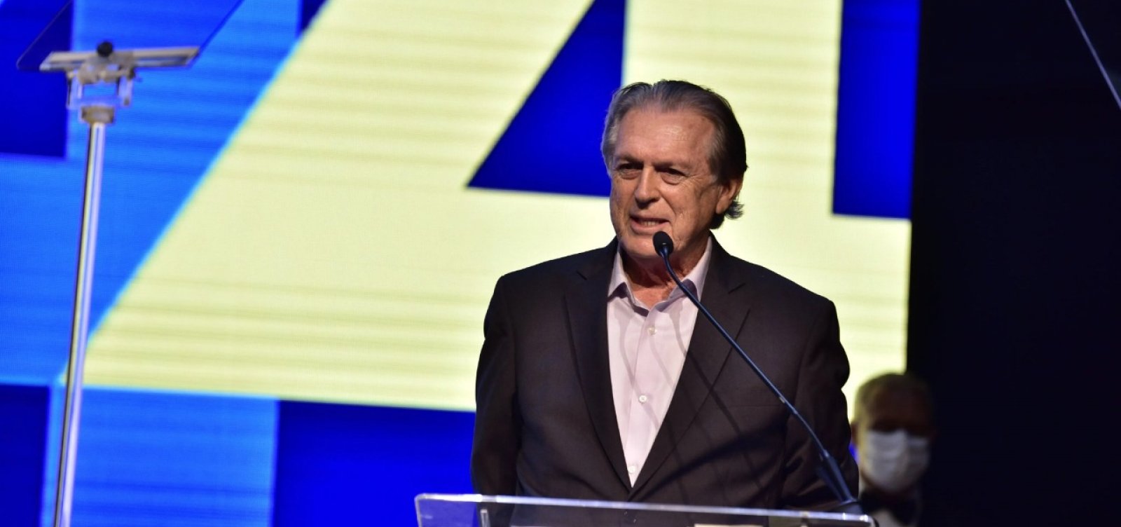 Luciano Bivar desiste de candidatura à Presidência 