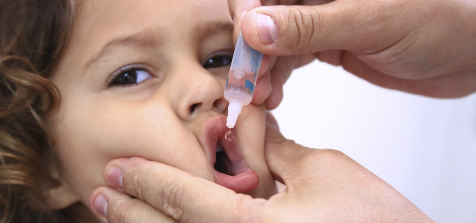 Brasil terá Dia D de vacinação contra a poliomielite neste sábado 