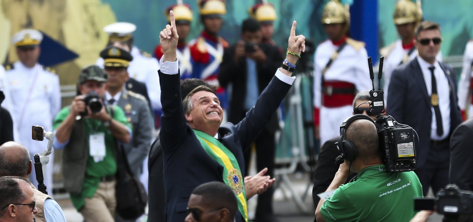 Festa brochante: Bolsonaro usa dia histórico da Independência como palanque eleitoral