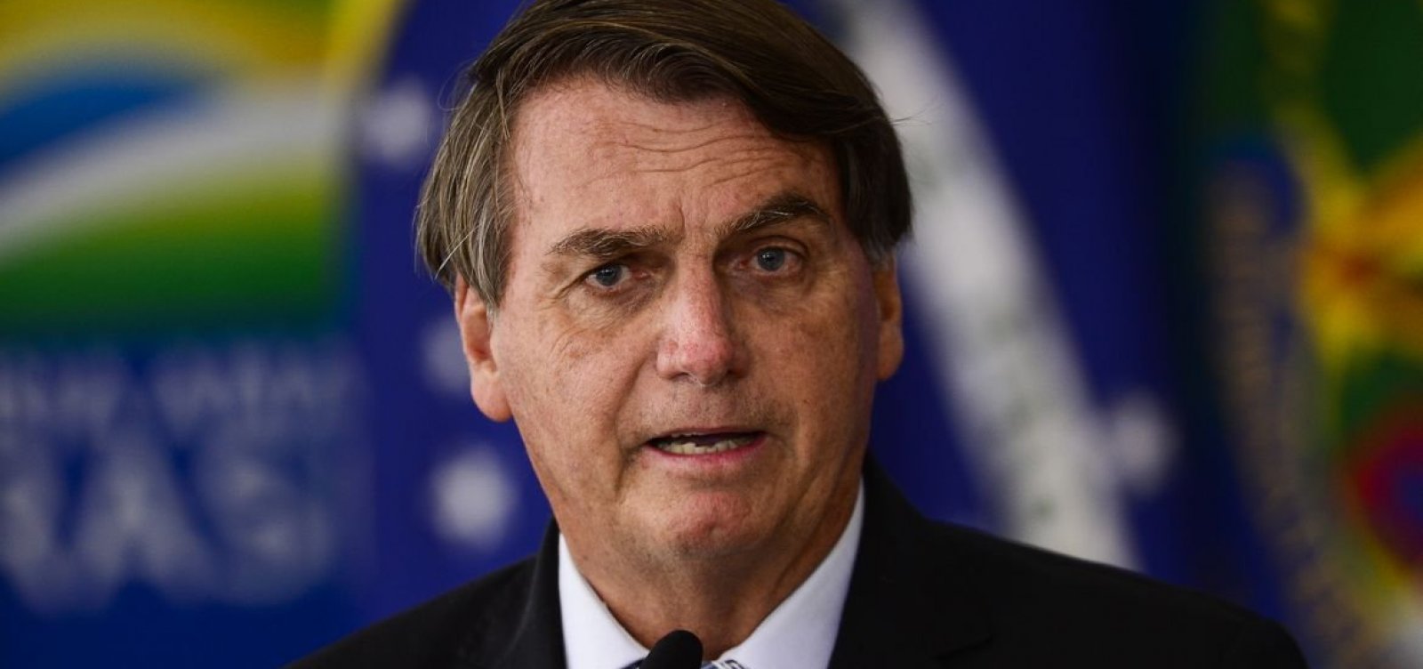Bolsonaro diz que "imbrochável" é reação a ataques de adversários